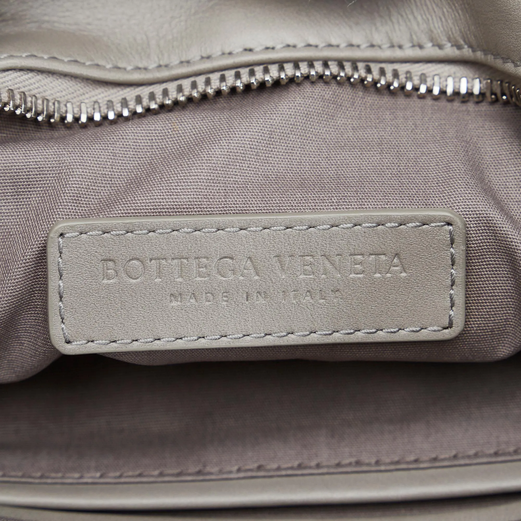 Bottega Veneta Intrecciato Crossbody Bag (SHG-k25C70)