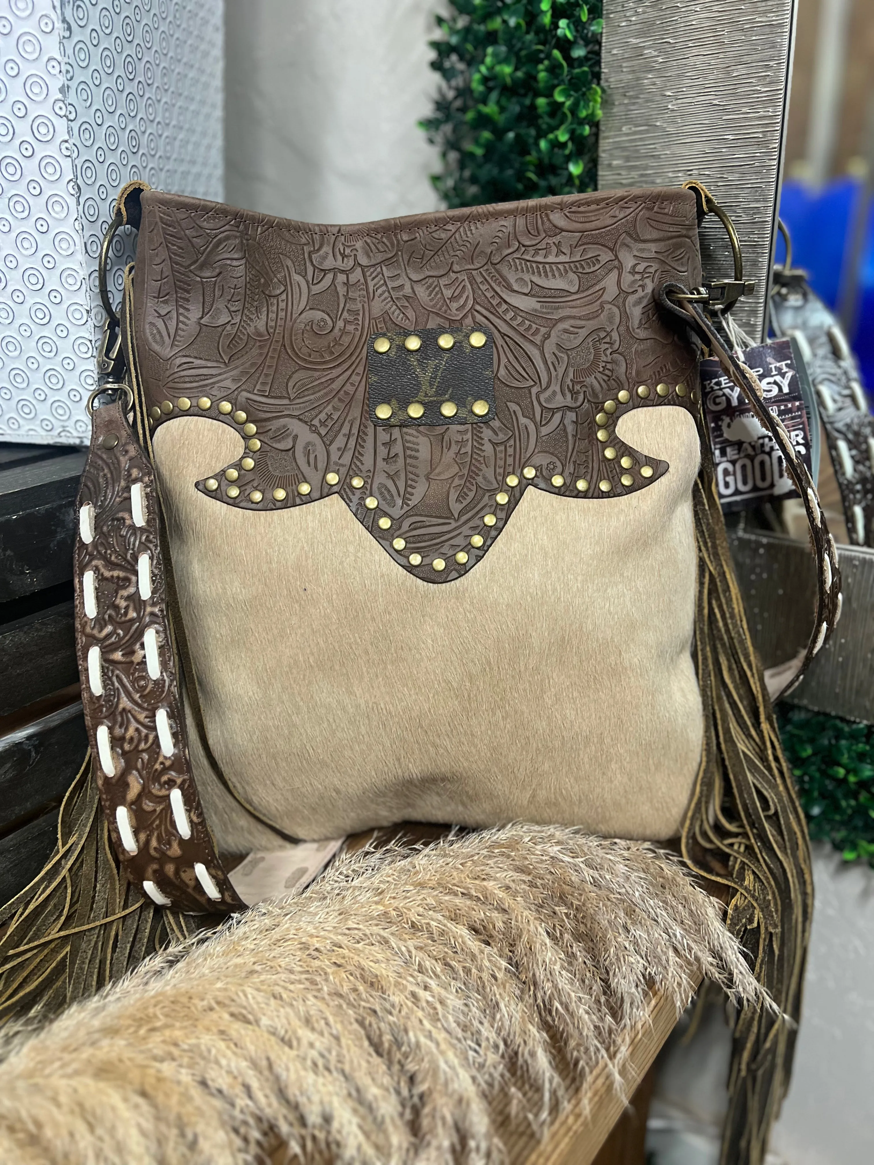 Keep It Gypsy Hazel Scrolly Crossbody - Tan Cow Brass Colored Rivets