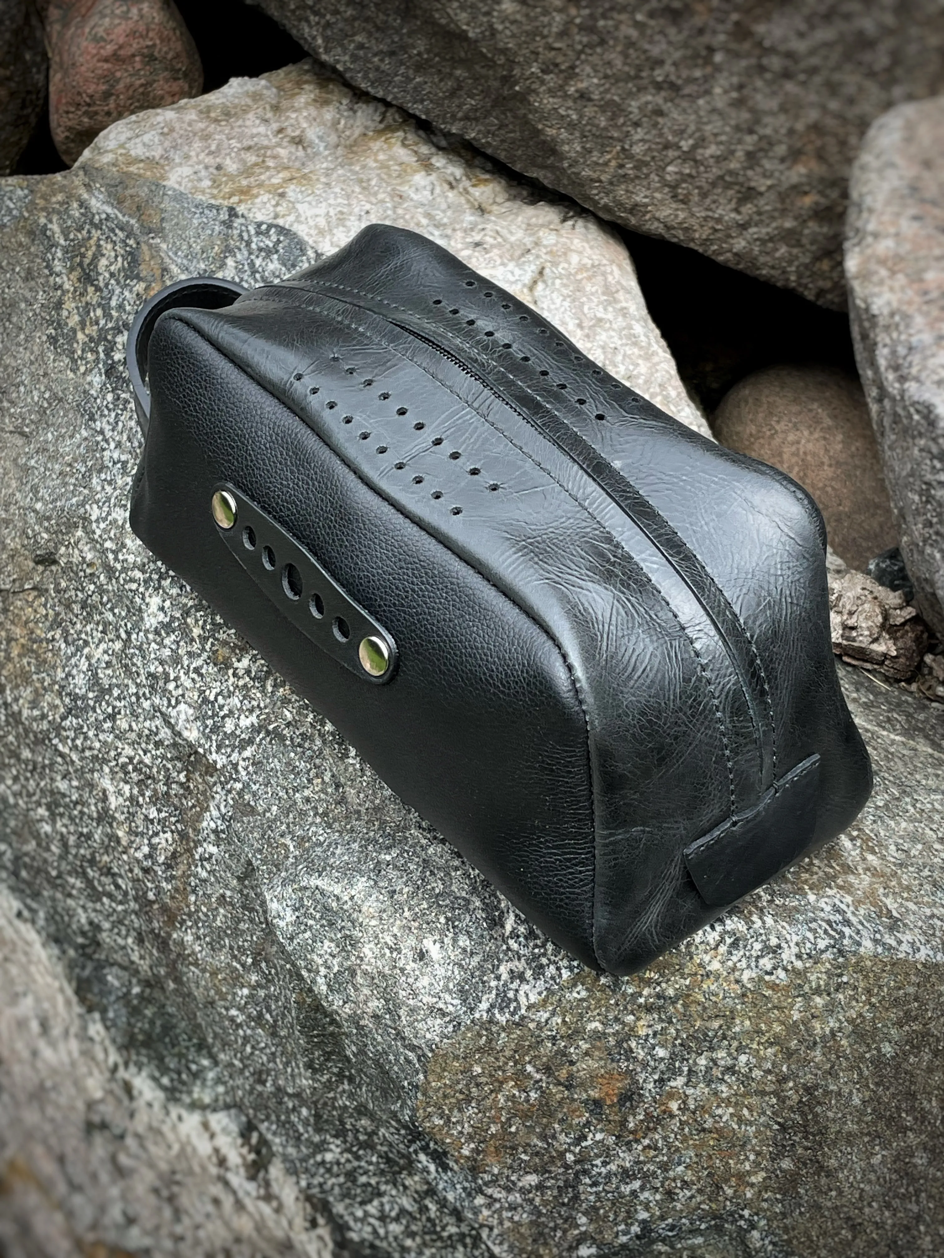 KONA travel vintage black 2 tone