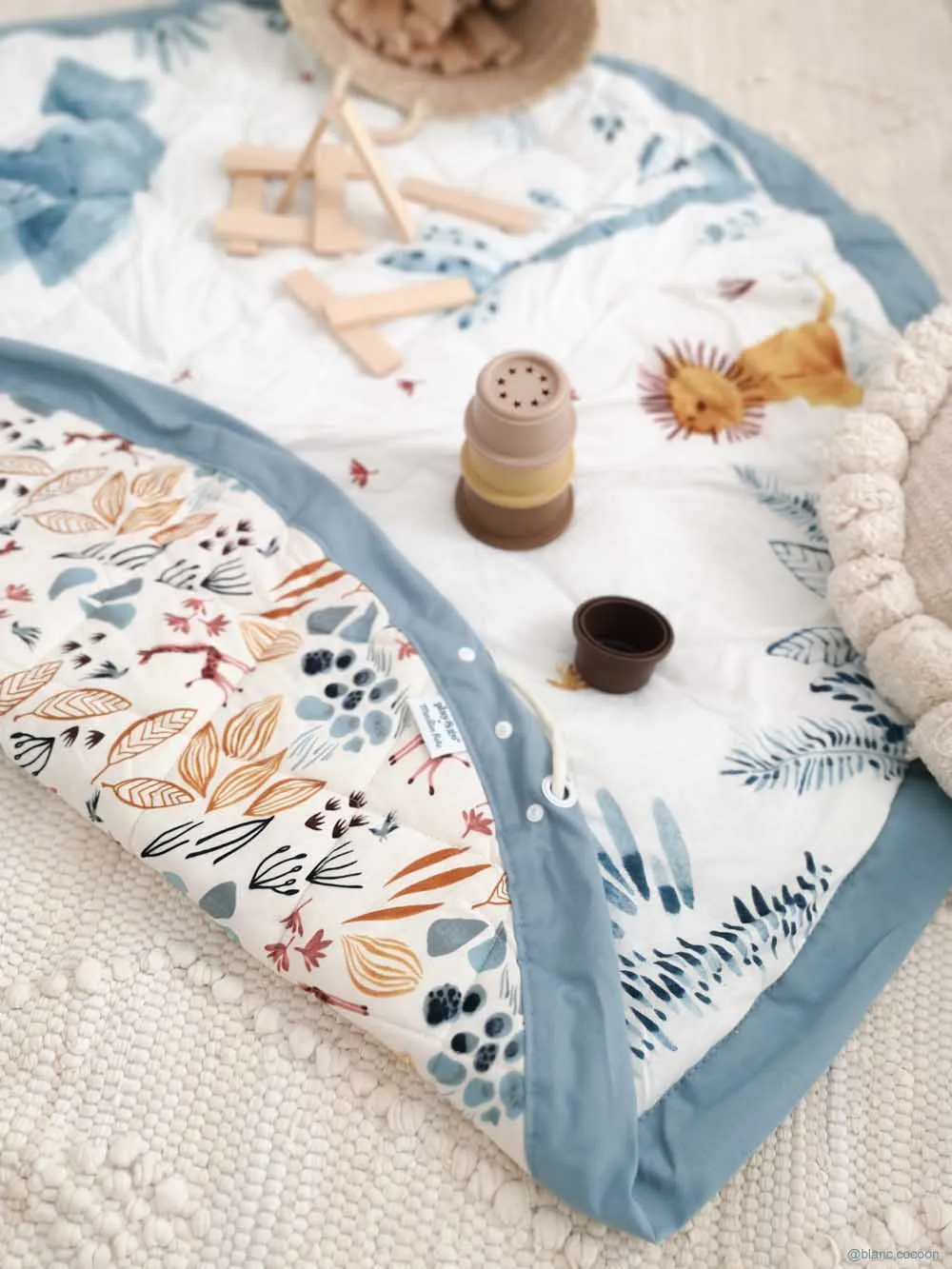 Moulin Roty Baobab baby playmat - bag