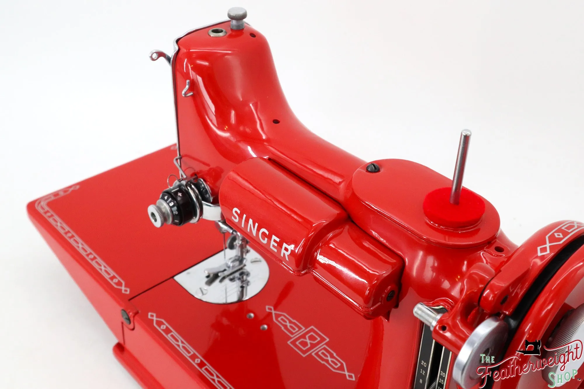 Singer Featherweight 221, AM17209* - Fully Restored in Liberty Red