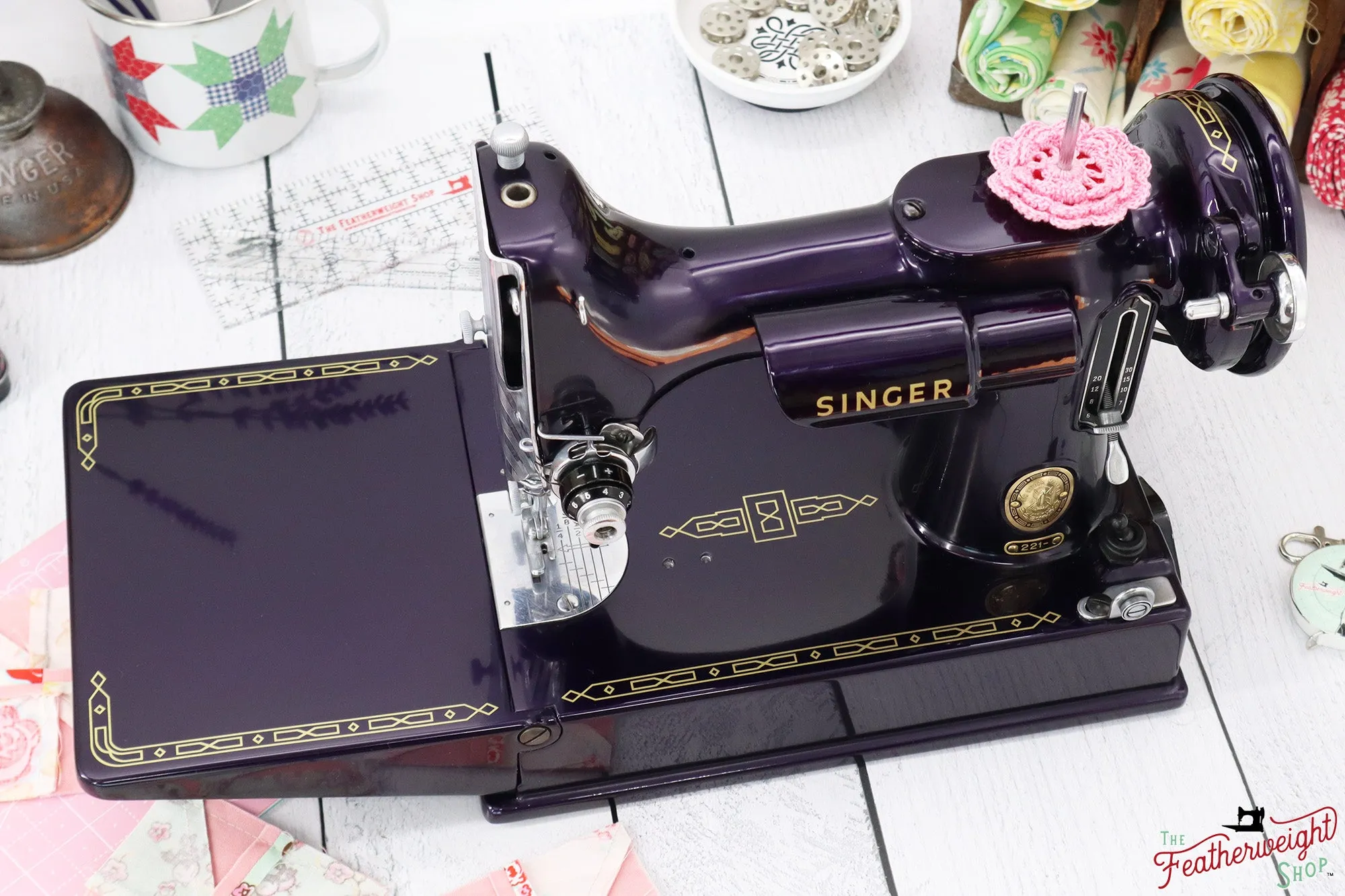 Singer Featherweight 221, AM180*** - Fully Restored in Black Iris