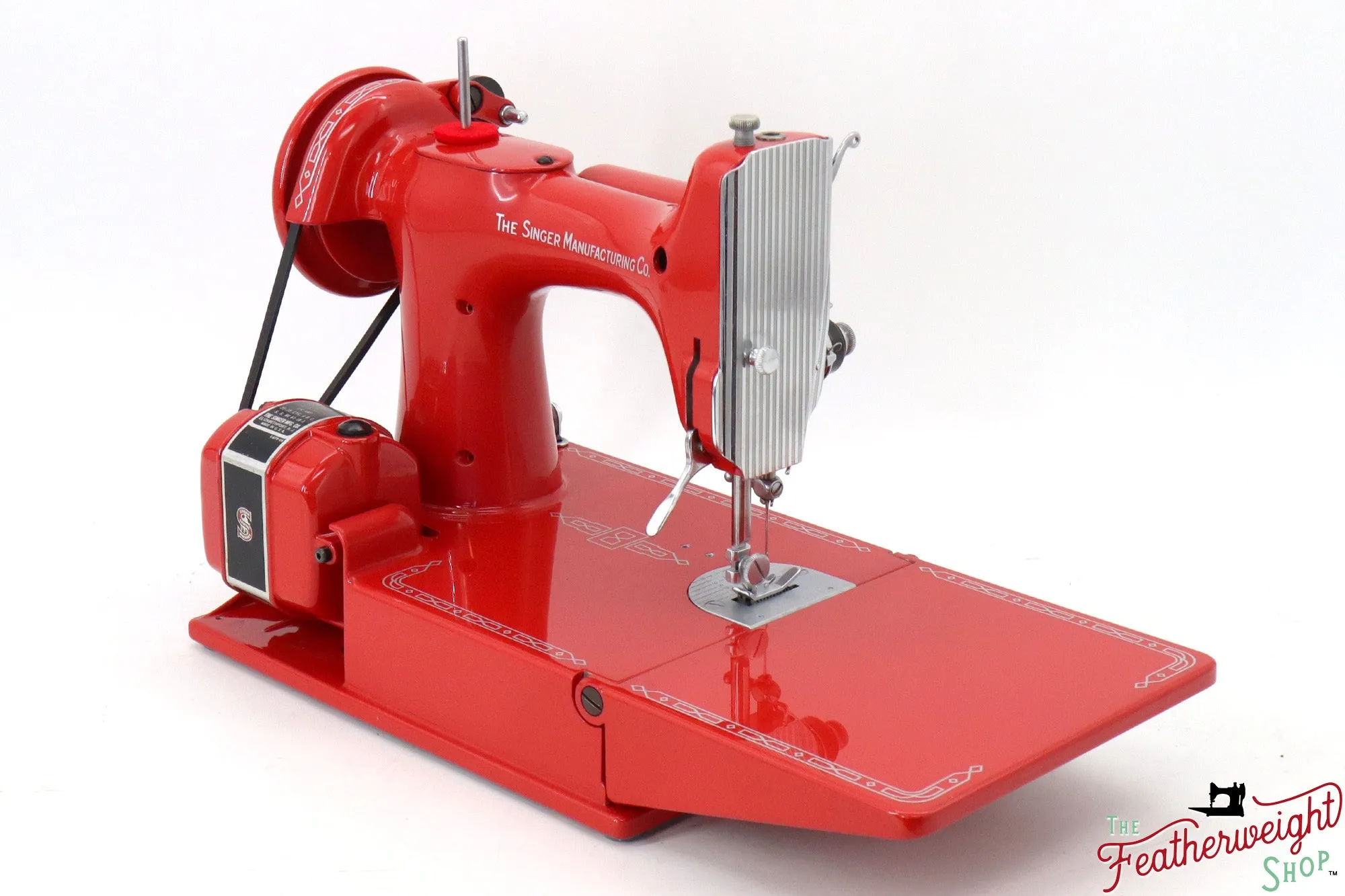 Singer Featherweight 221, AM696*** - Fully Restored in Liberty Red