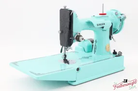 Singer Featherweight 221, RARE - Blackside, AG014*** - Fully Restored in Tiffany Blue