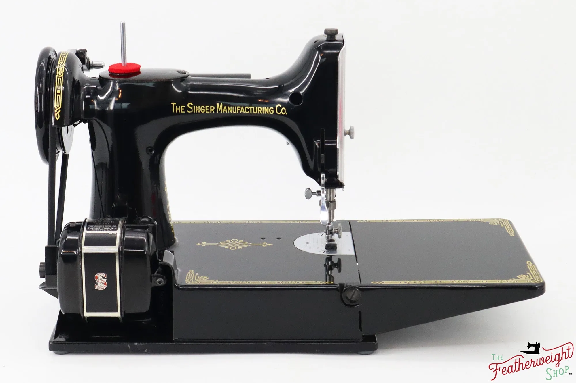 Singer Featherweight 221 Sewing Machine, AL564*** - 1953