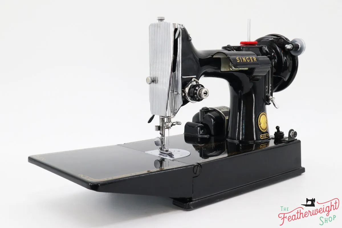 Singer Featherweight 221 Sewing Machine, AM1564**