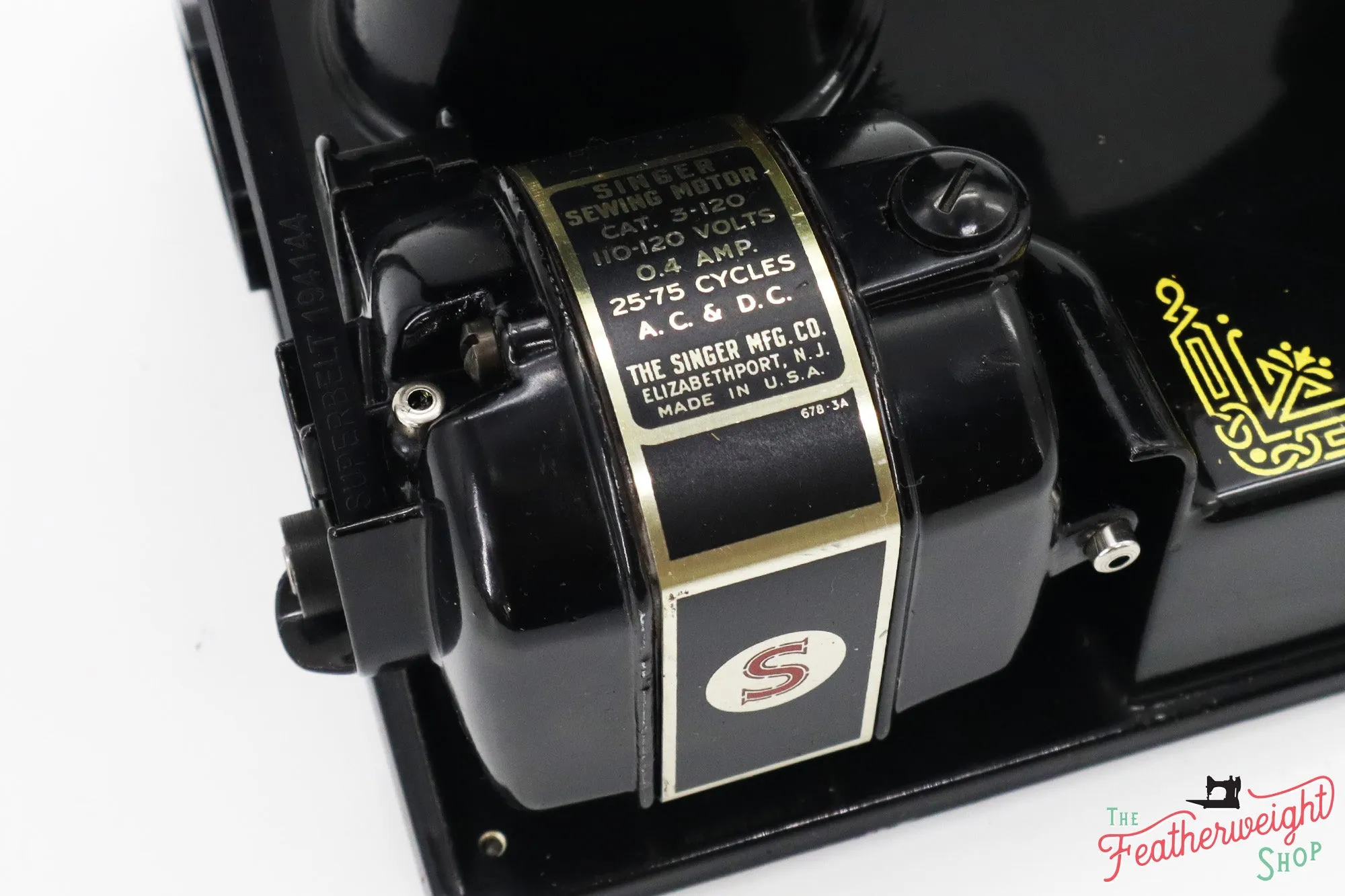 Singer Featherweight 221 Sewing Machine, Centennial: AJ814***