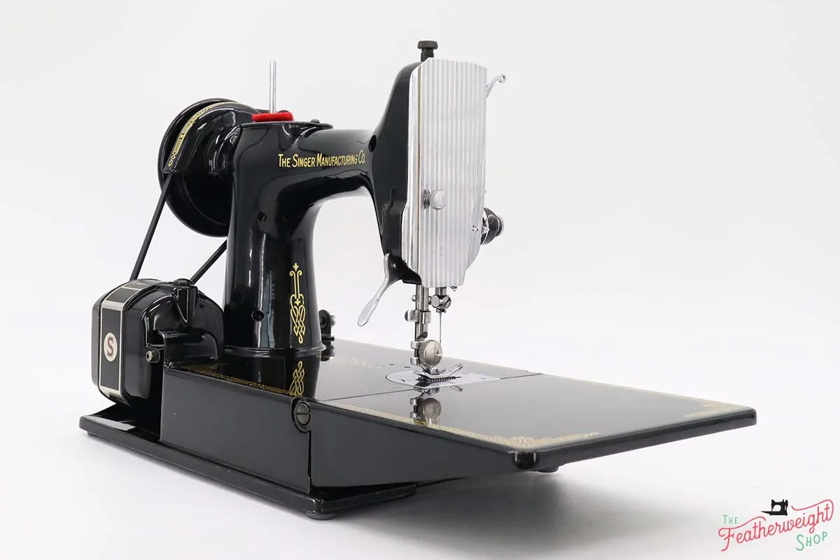 Singer Featherweight 221 Sewing Machine, Centennial: AK410***