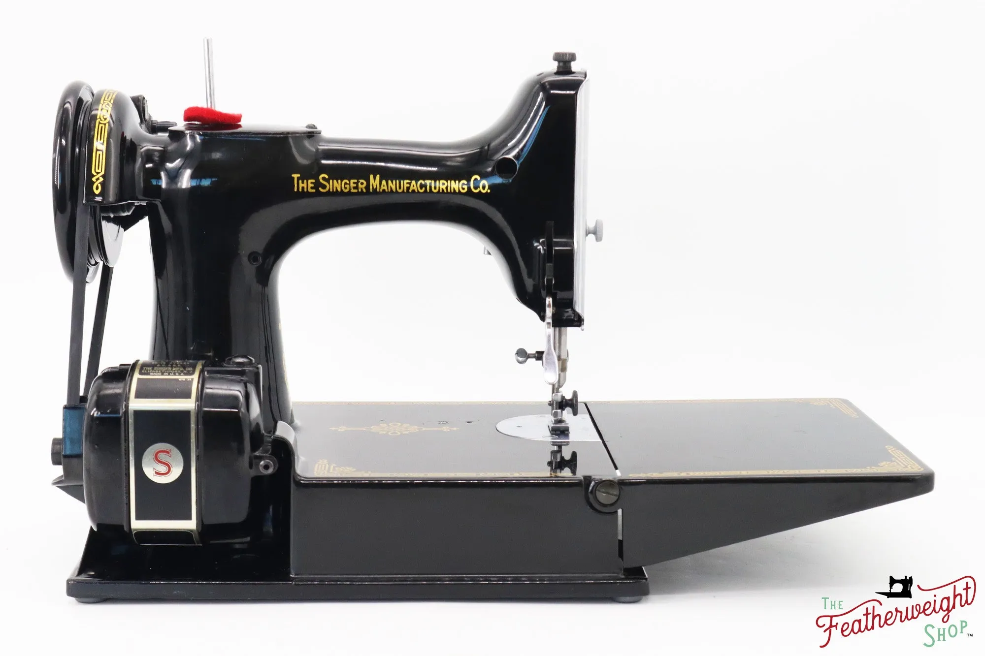 Singer Featherweight 221 Sewing Machine, Centennial: AK596***