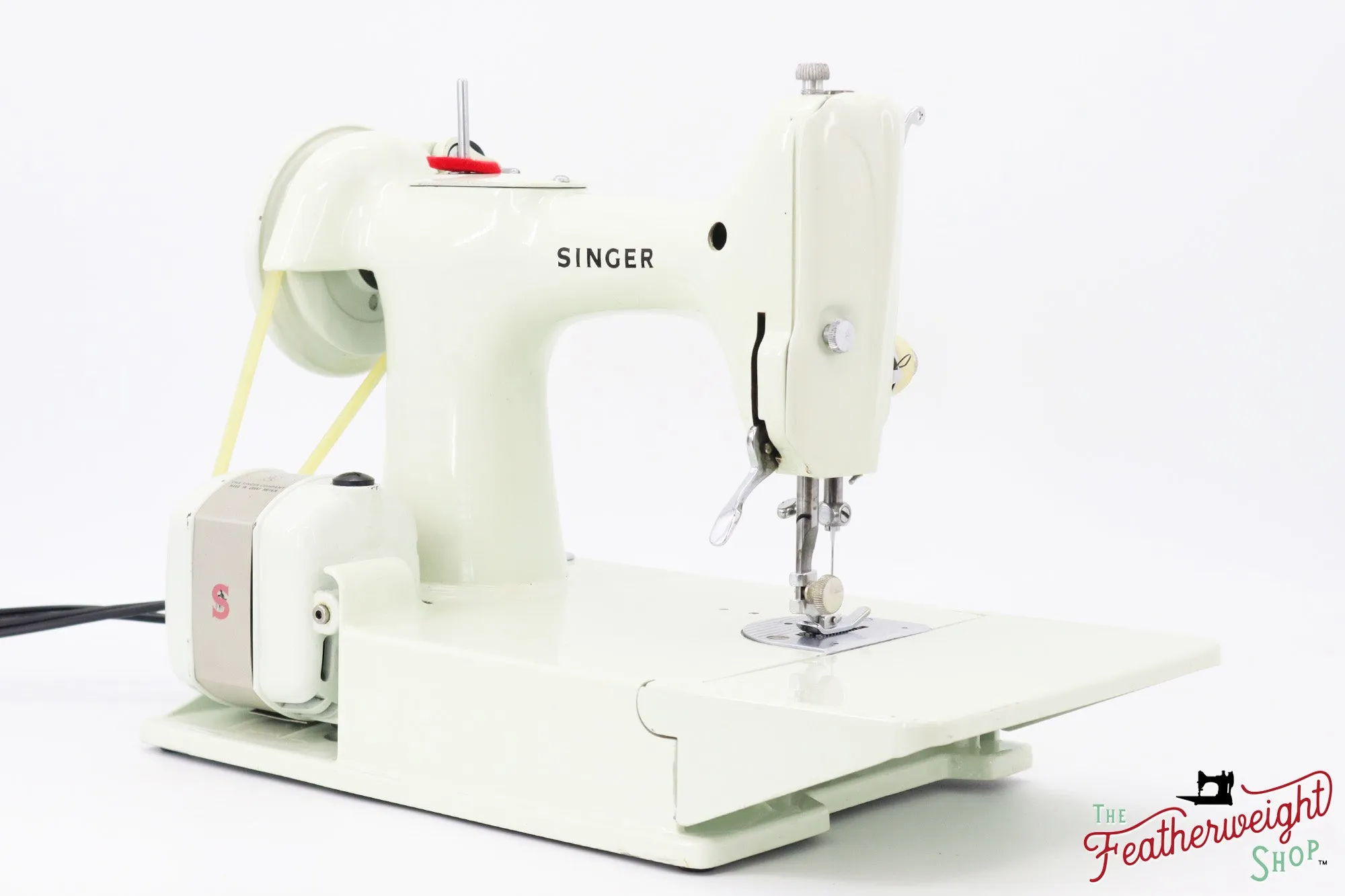 Singer Featherweight 221 Sewing Machine, WHITE - EV894***