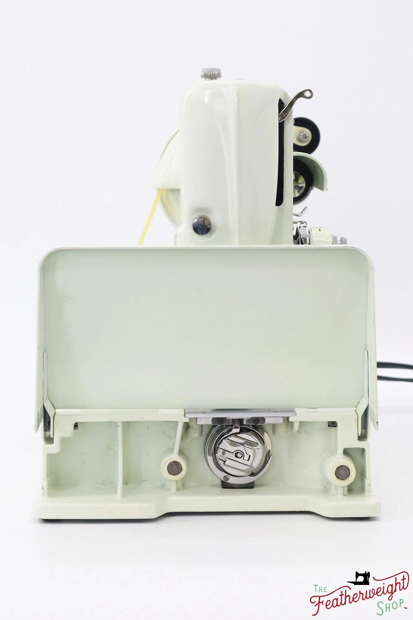 Singer Featherweight 221 Sewing Machine, WHITE - EV896***