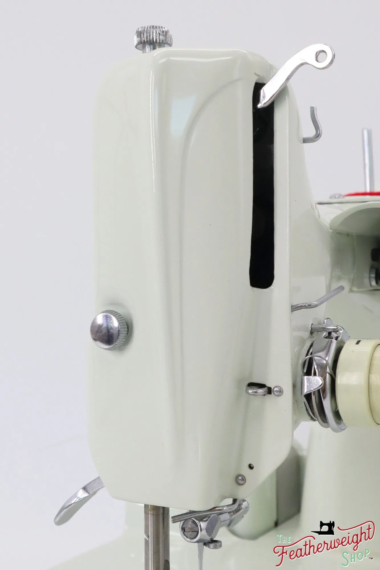 Singer Featherweight 221 Sewing Machine, WHITE - EV978***