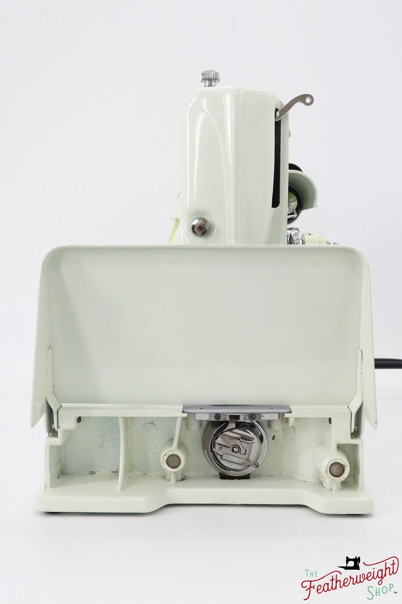 Singer Featherweight 221 Sewing Machine, WHITE - EV978***