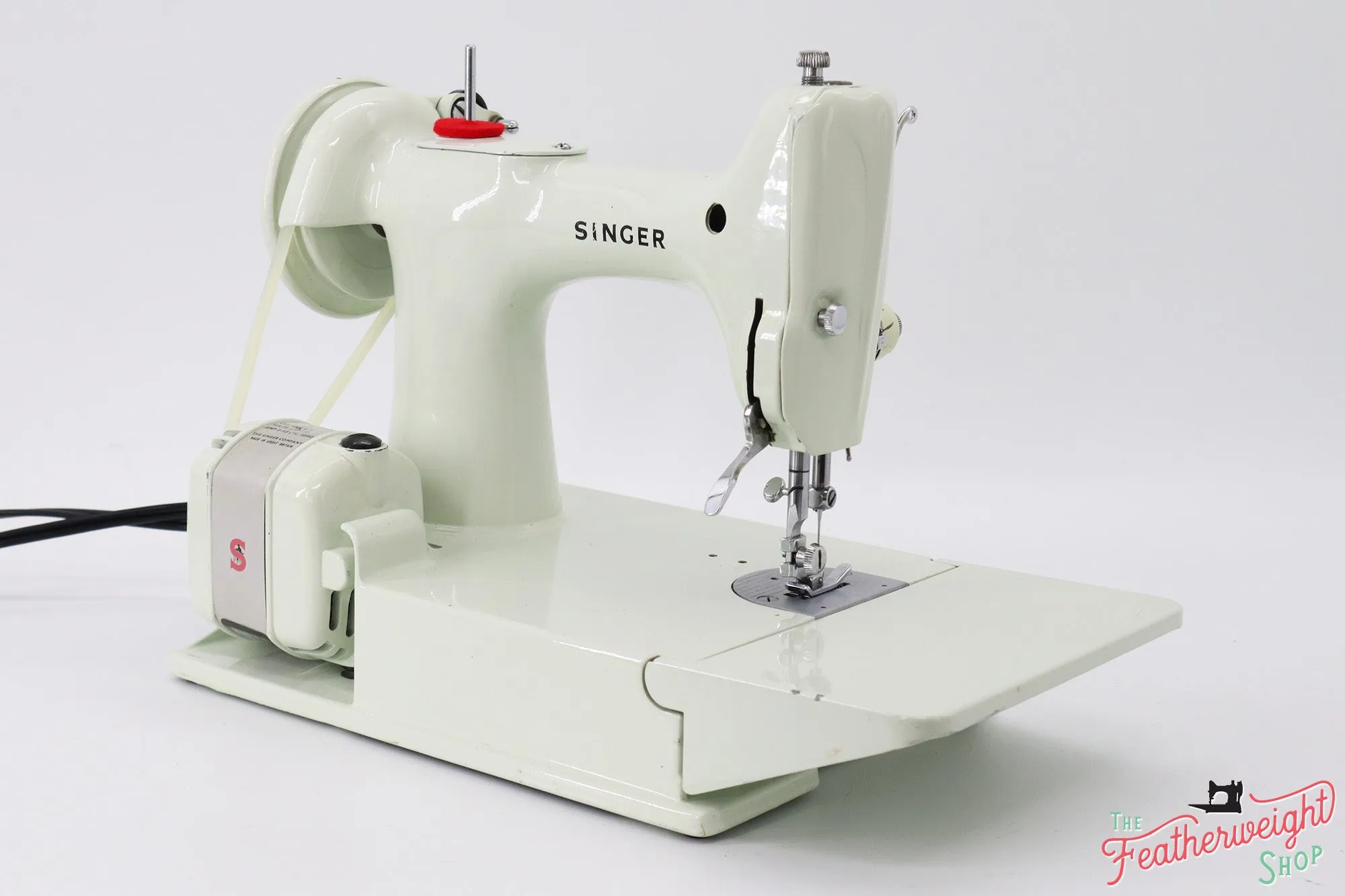 Singer Featherweight 221 Sewing Machine, WHITE EV9828**