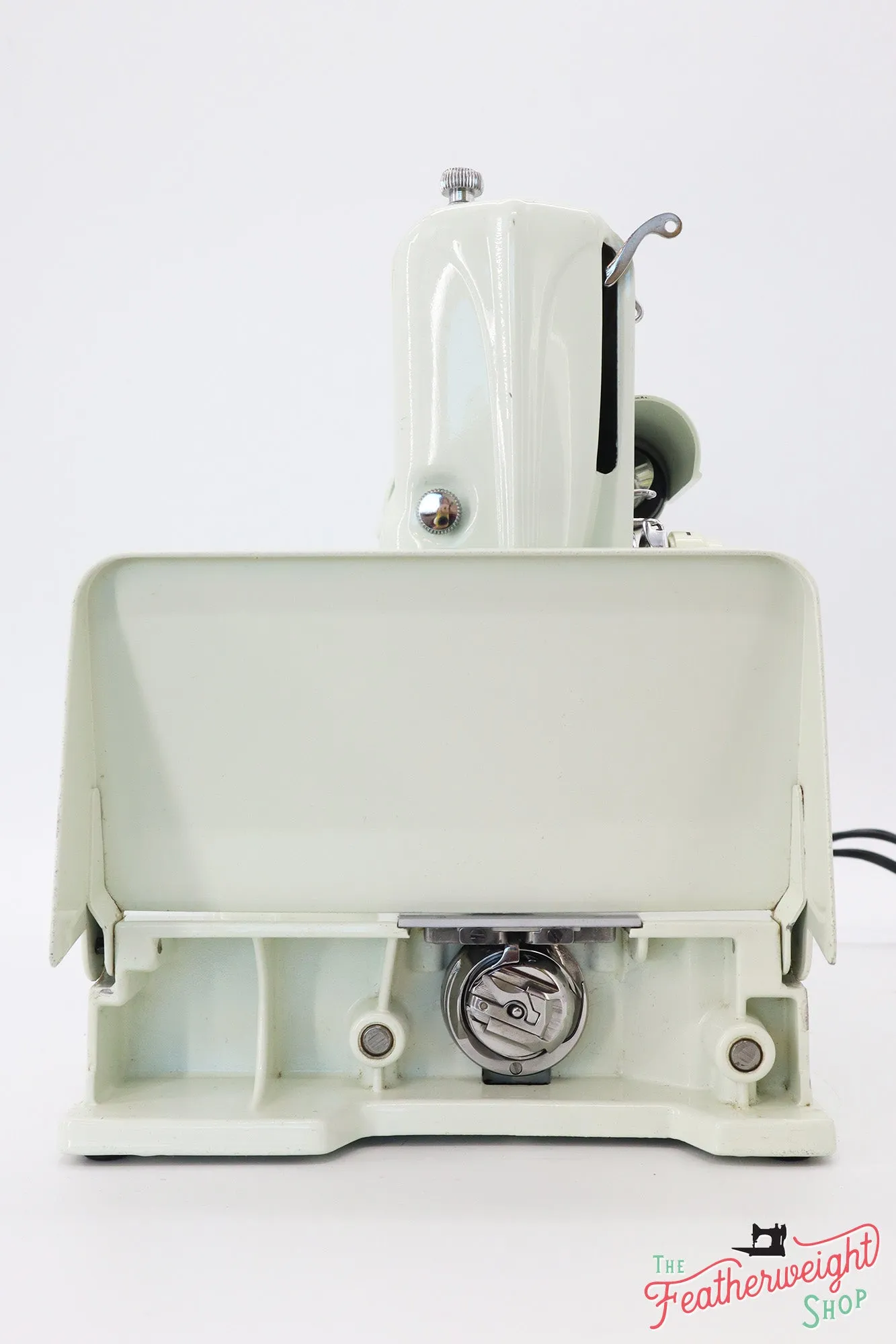 Singer Featherweight 221 Sewing Machine, WHITE FA227***