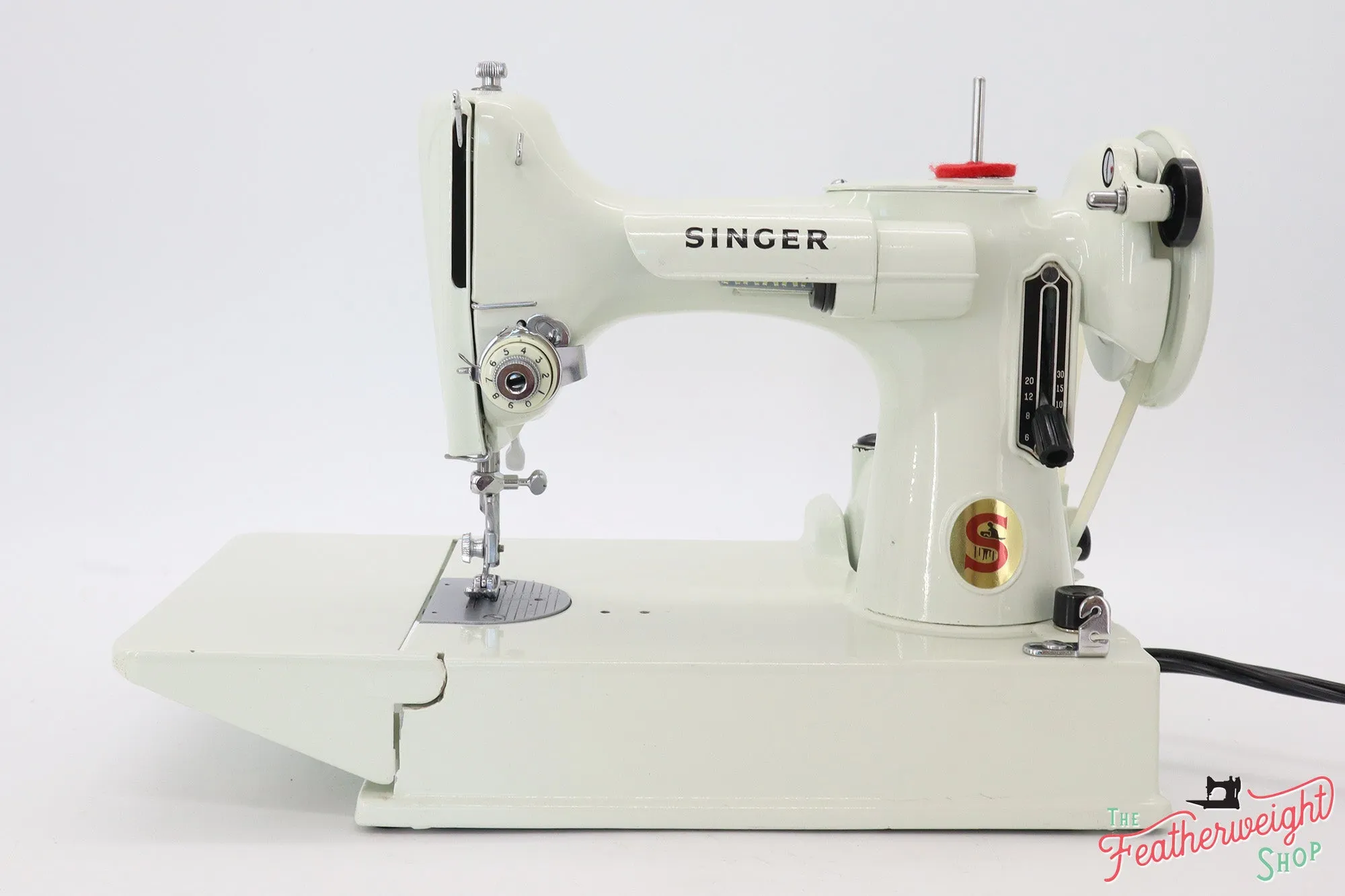 Singer Featherweight 221 Sewing Machine, WHITE FA227***