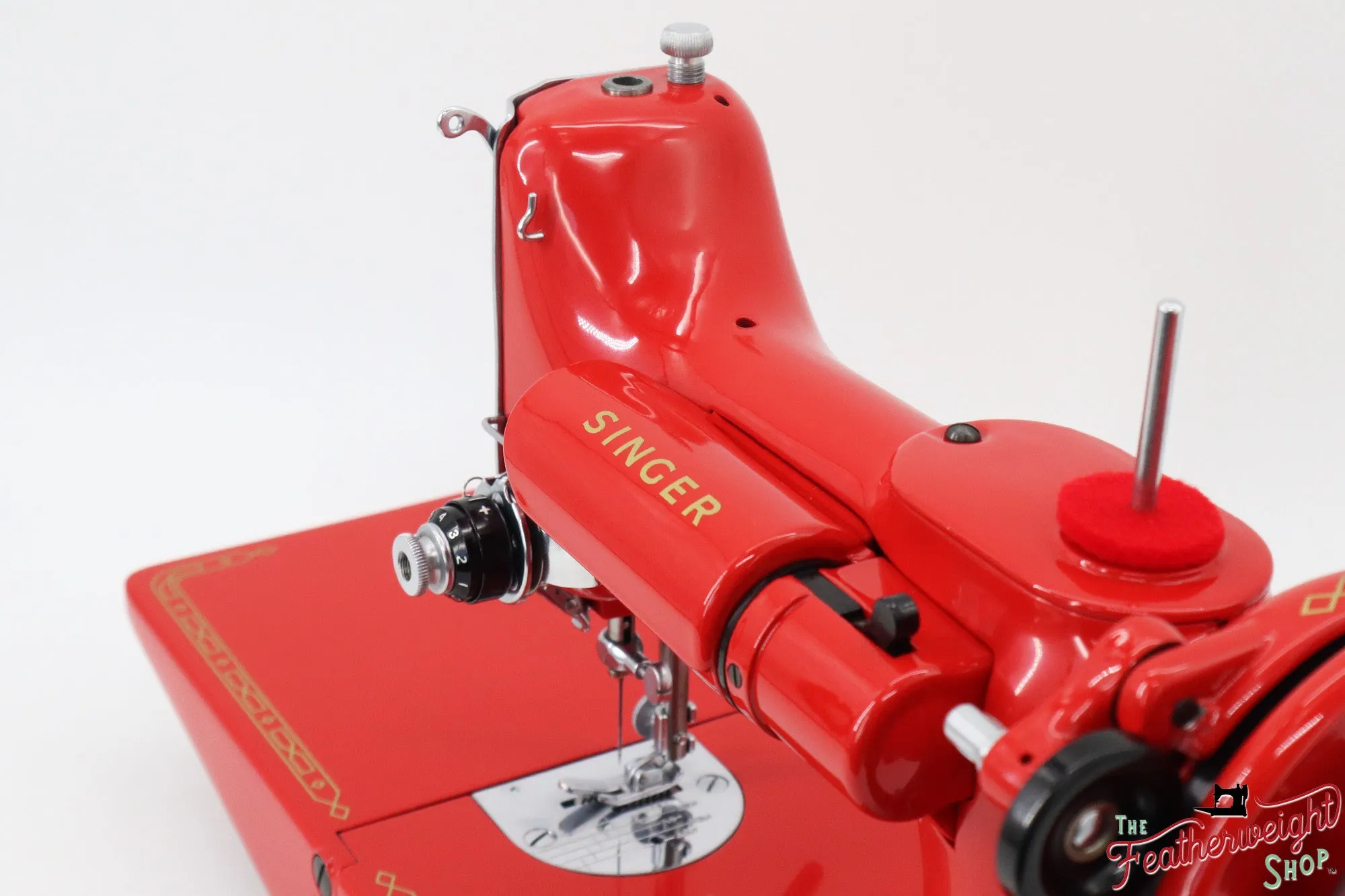 Singer Featherweight 221K, Red 'S', ES6519** - Fully Restored in Liberty Red