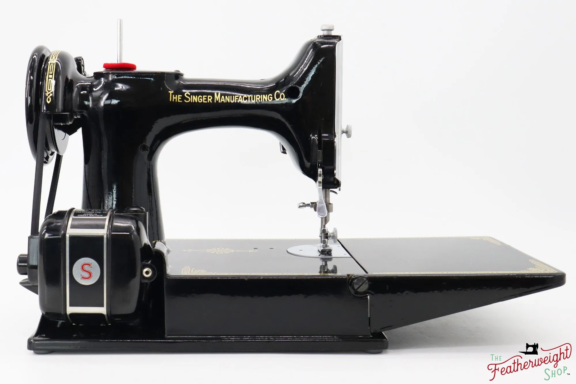 Singer Featherweight 221K Sewing Machine, 1952 - EH243***