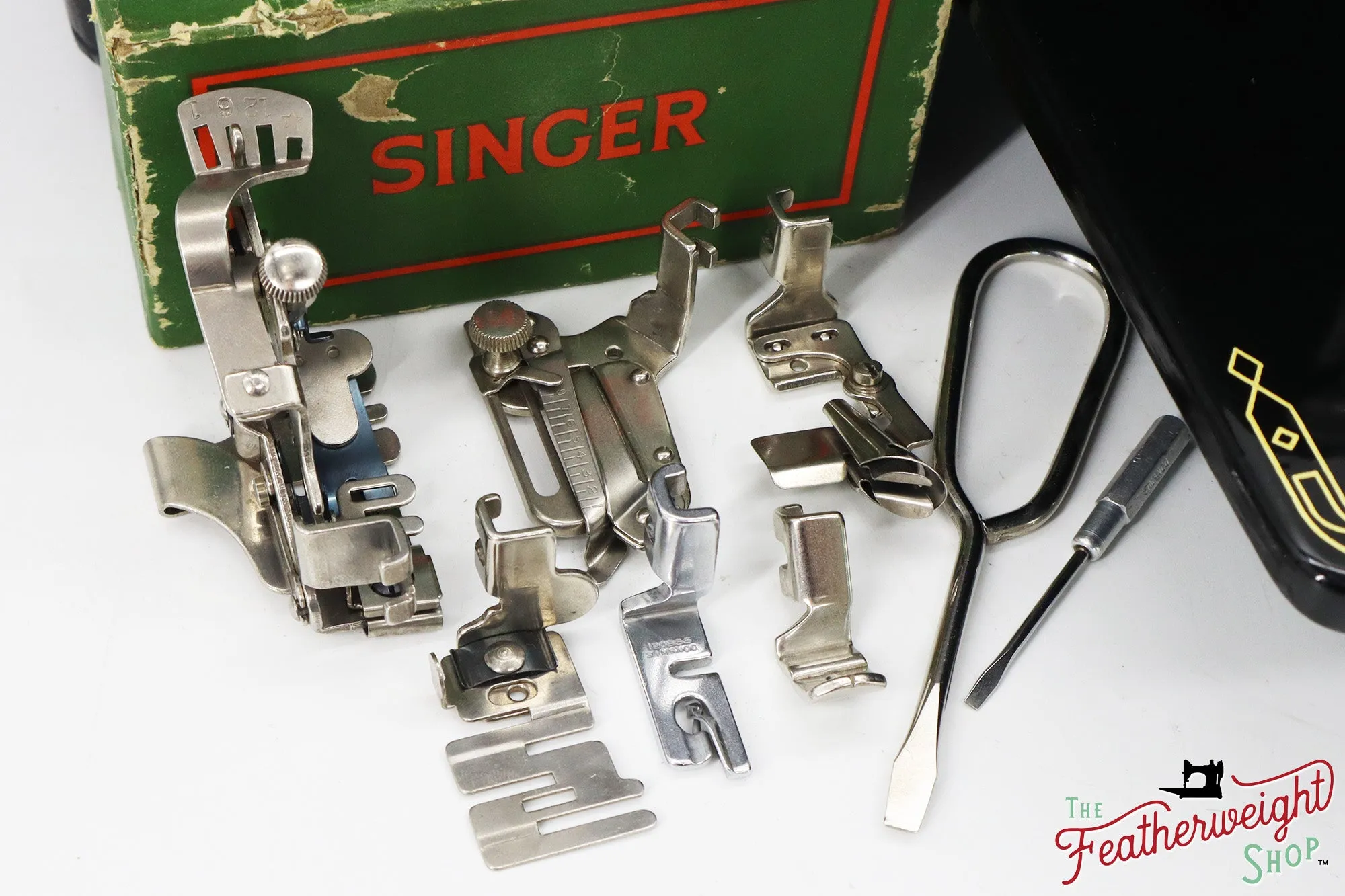 Singer Featherweight 221K Sewing Machine, 1955 - EK207***