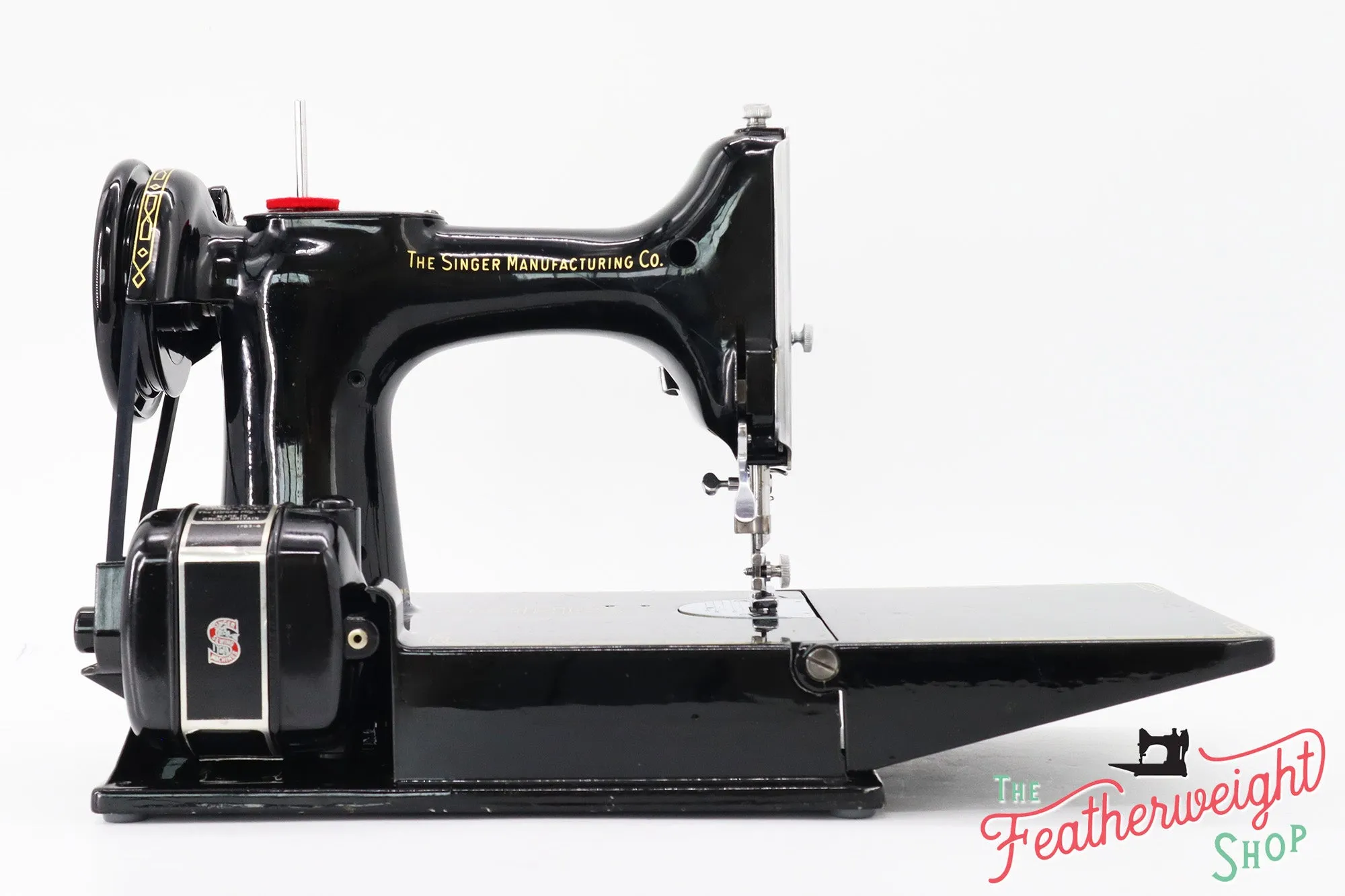 Singer Featherweight 221K Sewing Machine, 1957 - EM016***