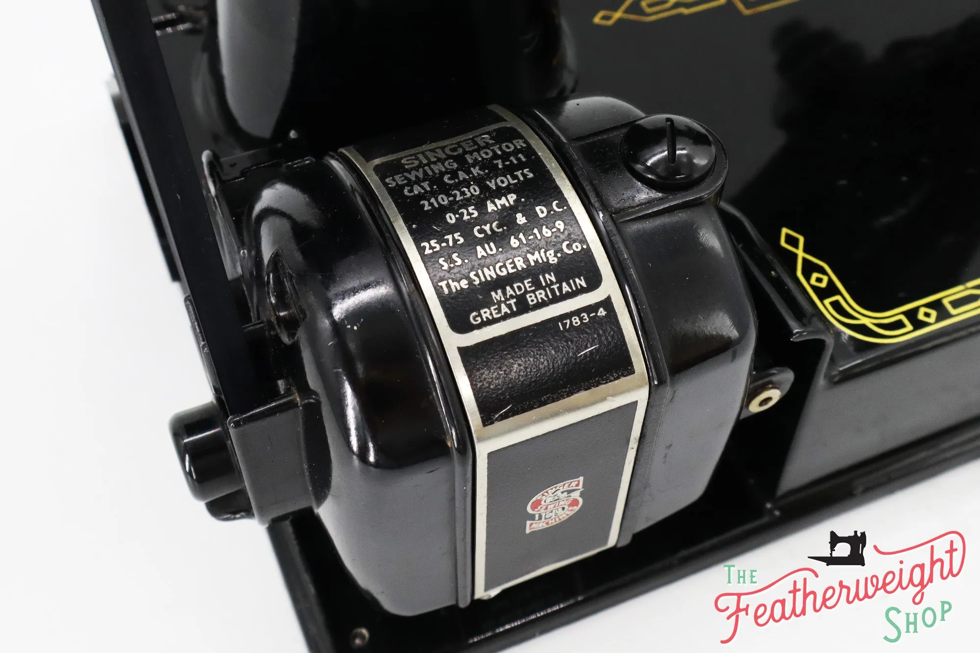 Singer Featherweight 221K Sewing Machine, 1957 - EM016***