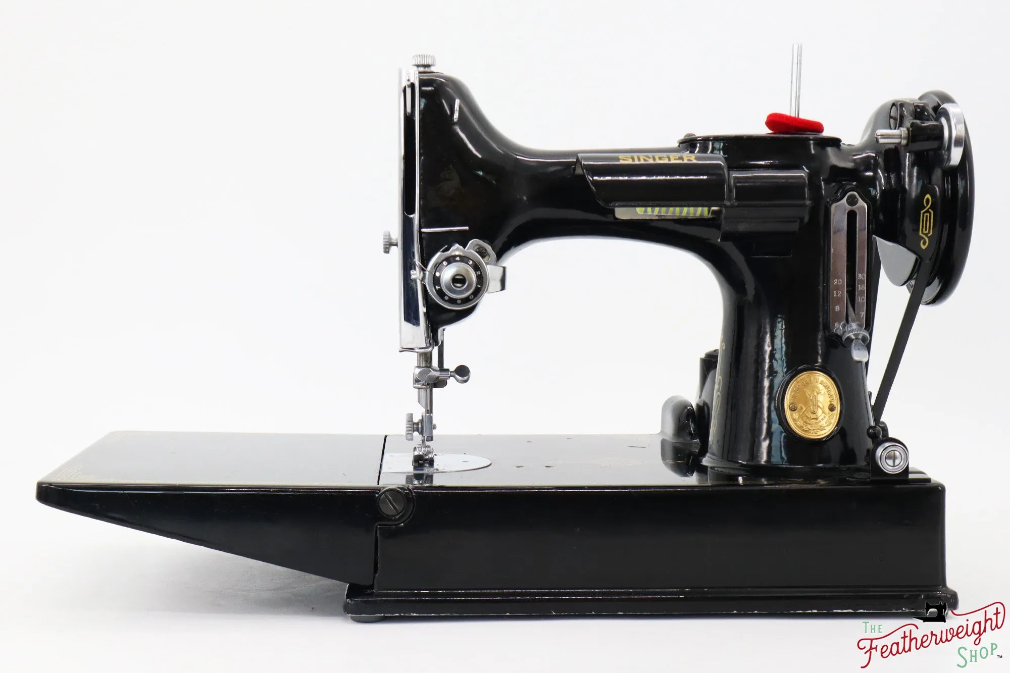 Singer Featherweight 221K Sewing Machine, EE858*** - 1948