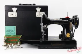 Singer Featherweight Swedish 221K Sewing Machine, EH005***