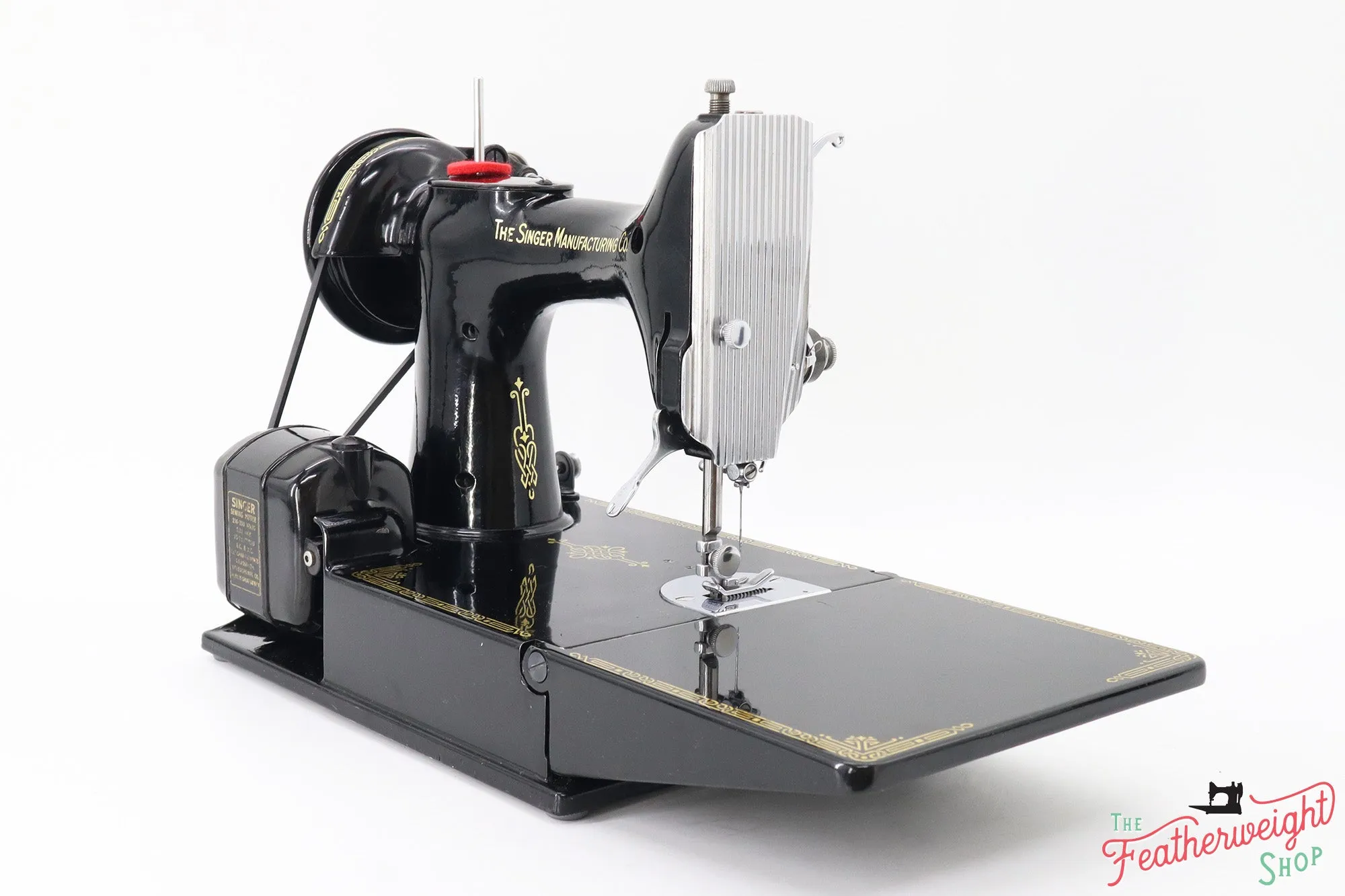 Singer Featherweight Swedish 221K Sewing Machine, EH371***