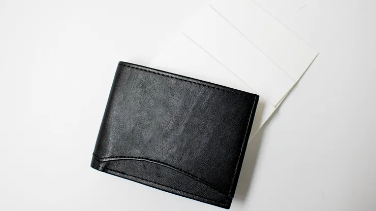 The No Palm EDC Wallet by Matthew Wright