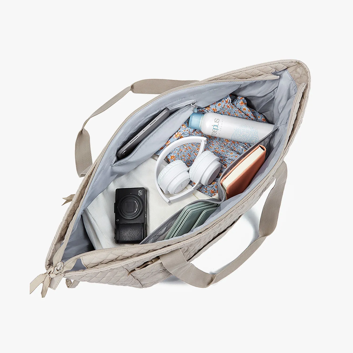 The Wanderland Travel Duffle