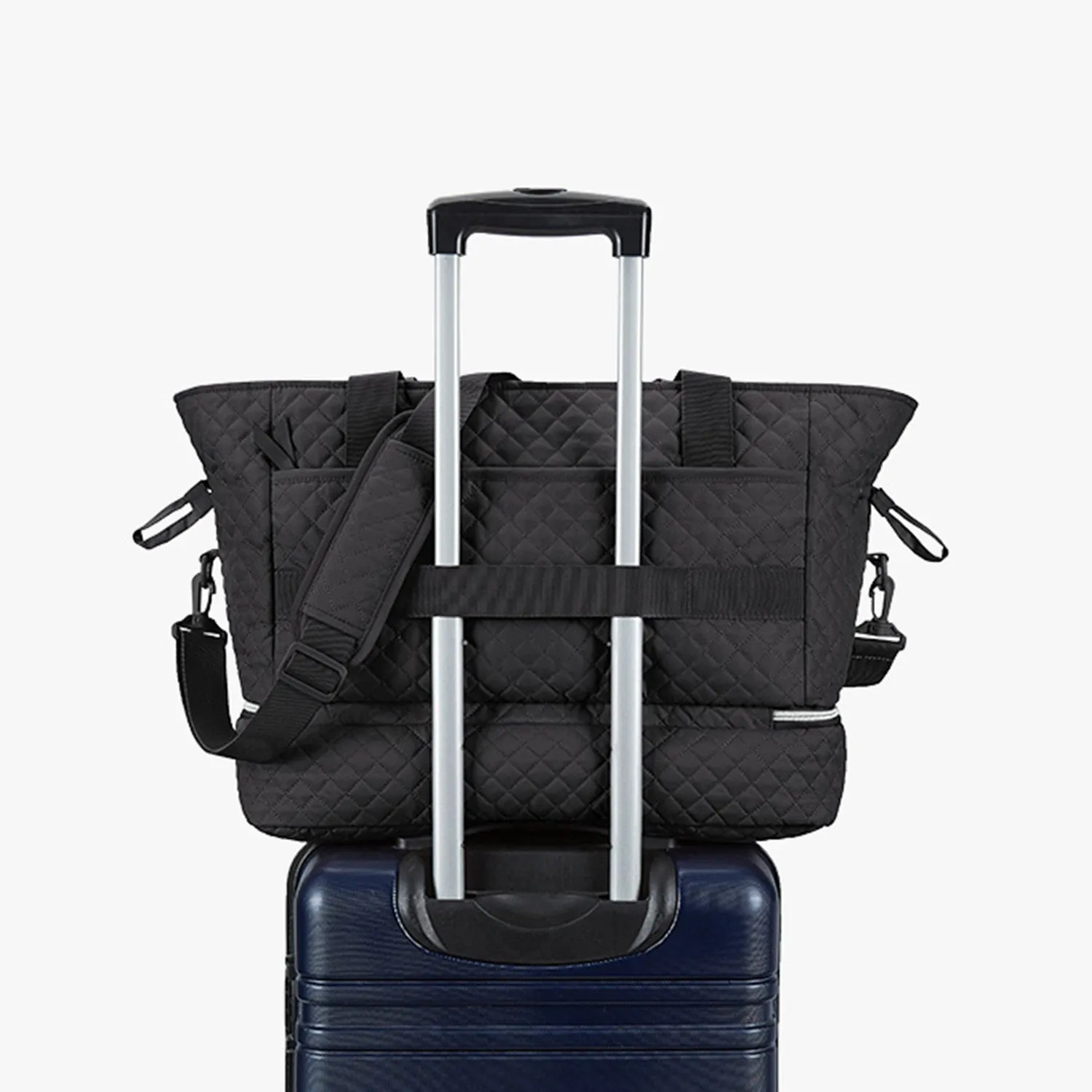 The Wanderland Travel Duffle