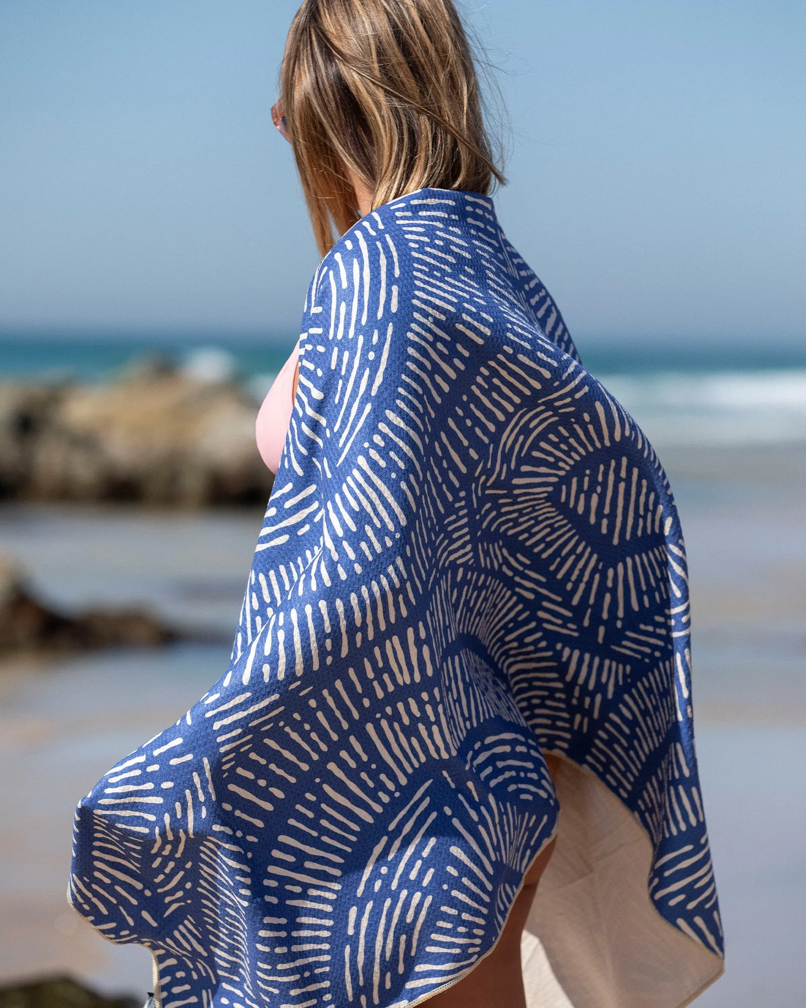 UNIT Breeze Beach Towel